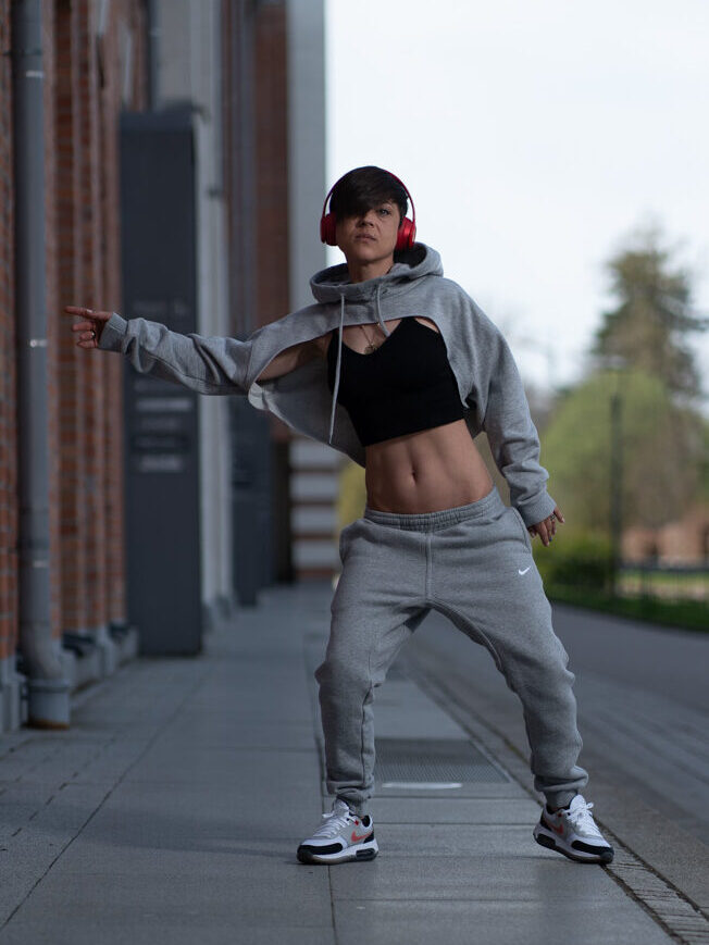 4Quadrat JFlo Tanzend I